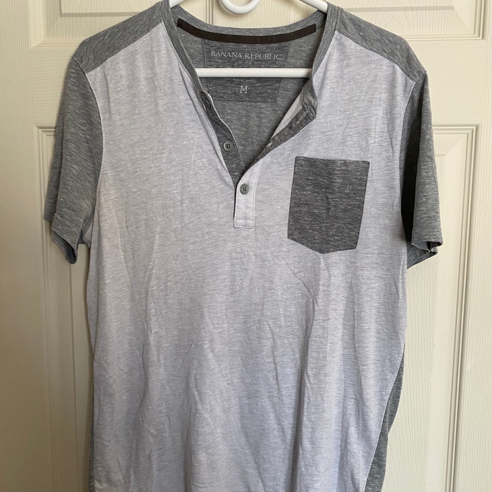 Banana Republic pocketed T-shirt